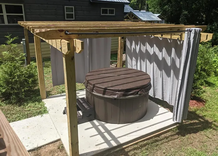 Lookout Tiny Cabin 5 Min To Downtown Chattanooga