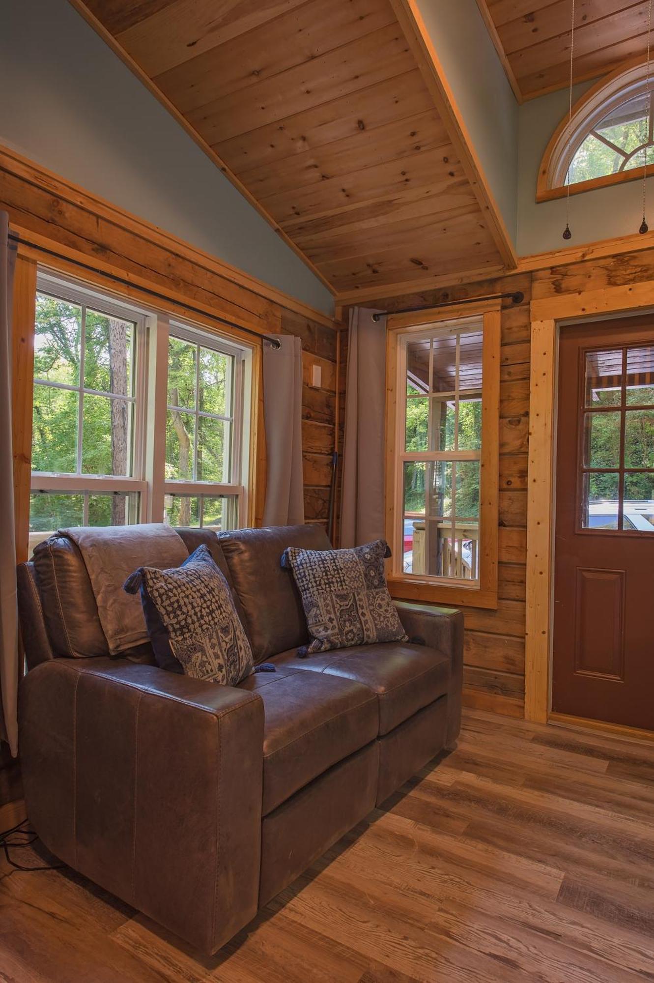 Holiday home Lookout Tiny 5 Min To Downtown *